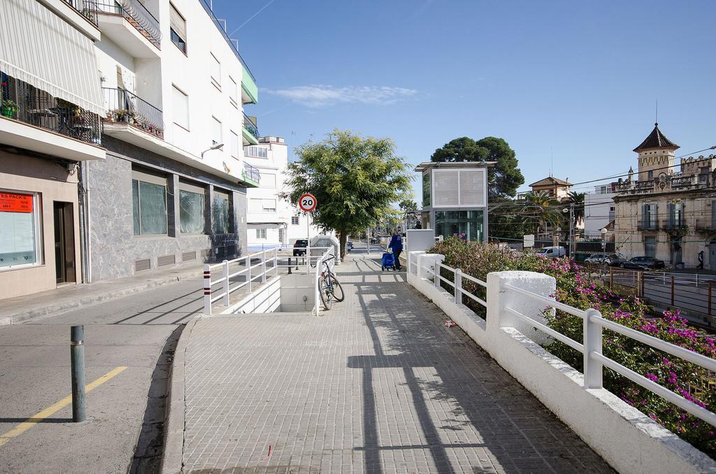 Oscar Apartments Estacion Sitges Exteriör bild